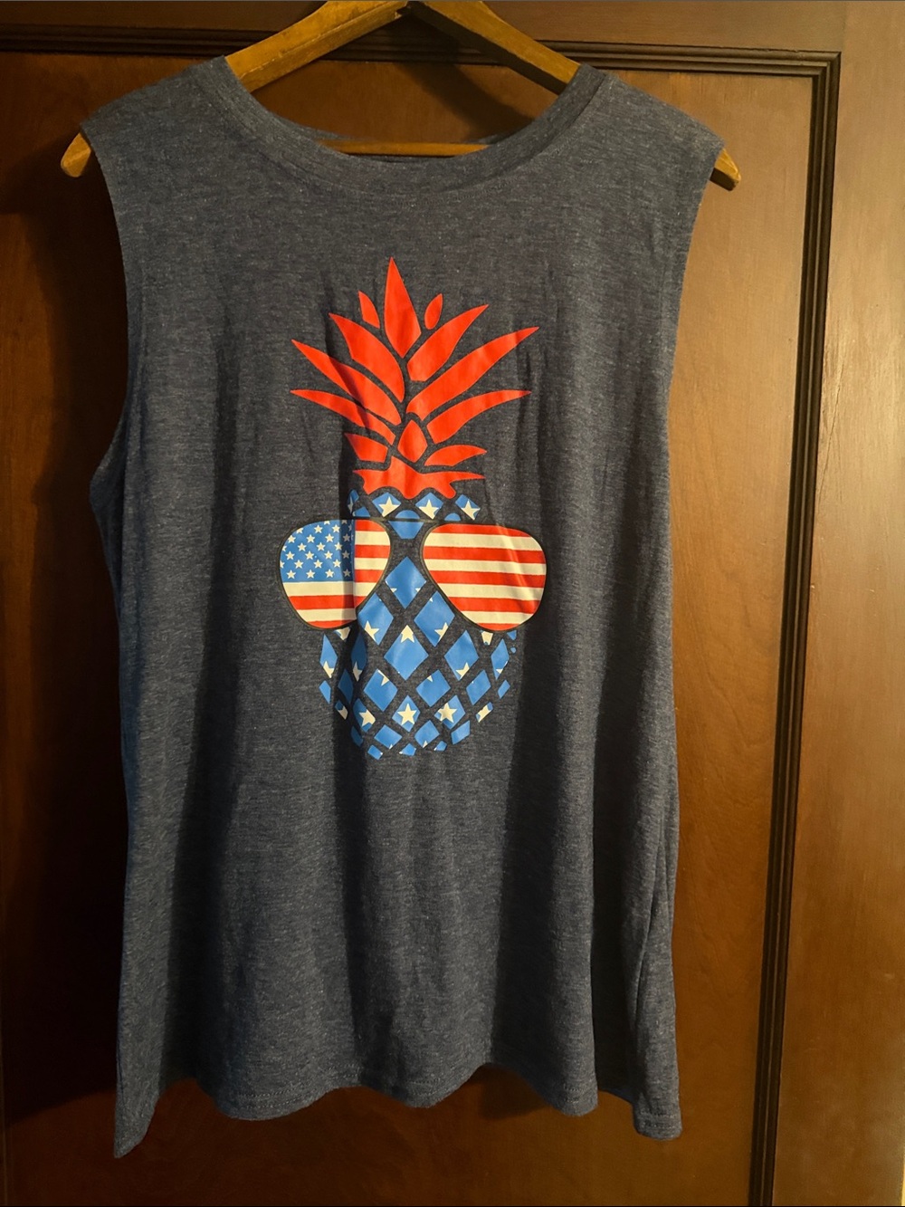 Wonen’s Sleeveless Pineapple Graphic Tank Top - Navy Blue